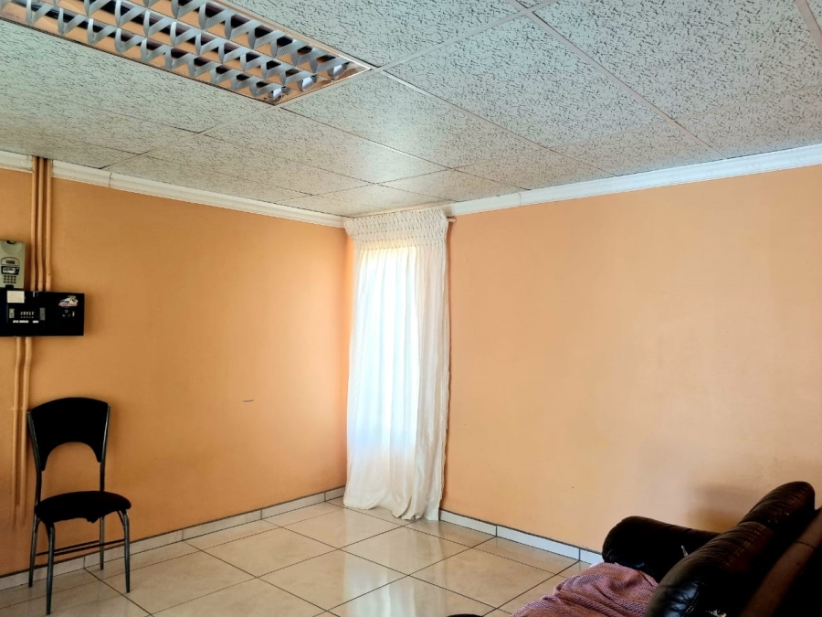 2 Bedroom Property for Sale in Roodepan Northern Cape